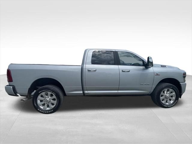 2026 Ram 3500 Laramie Crew Cab 4x4 64 Box
