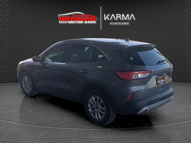 2022 Ford Escape SE Hybrid