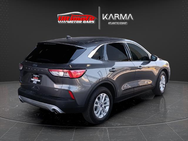 2022 Ford Escape SE Hybrid