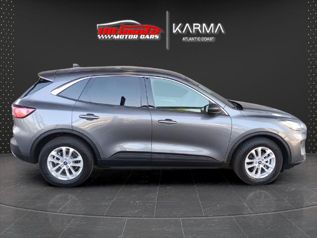 2022 Ford Escape SE Hybrid