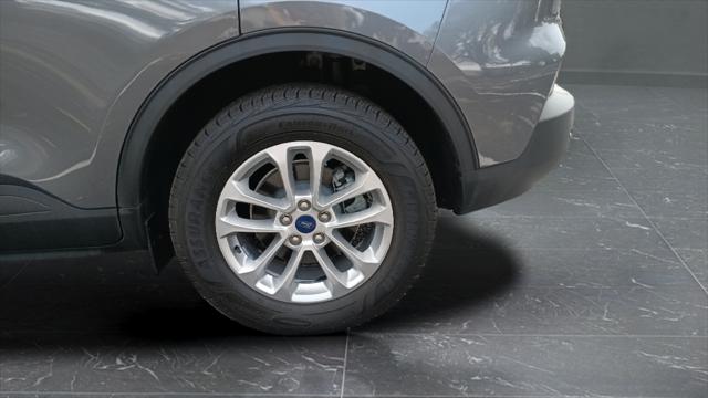 2022 Ford Escape SE Hybrid
