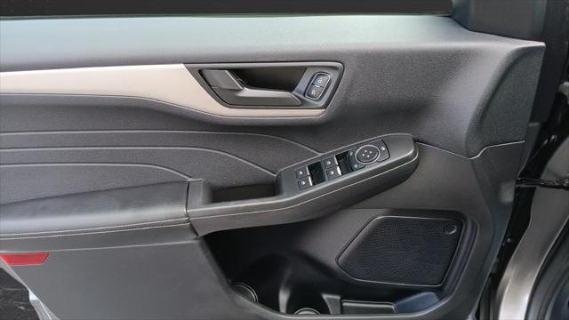 2022 Ford Escape SE Hybrid