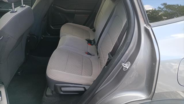2022 Ford Escape SE Hybrid