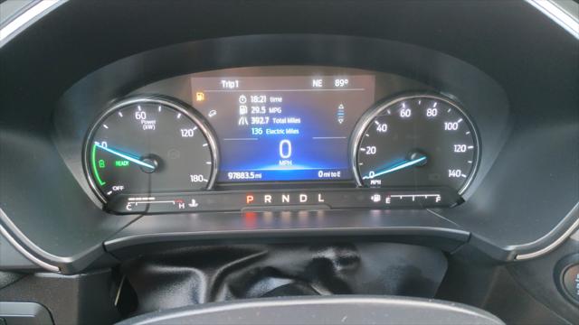 2022 Ford Escape SE Hybrid