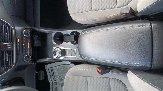 2022 Ford Escape SE Hybrid