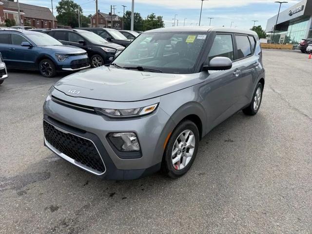 2022 Kia Soul LX 2022 Kia Soul LX