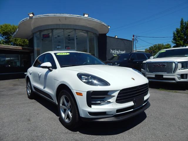 2021 Porsche Macan AWD