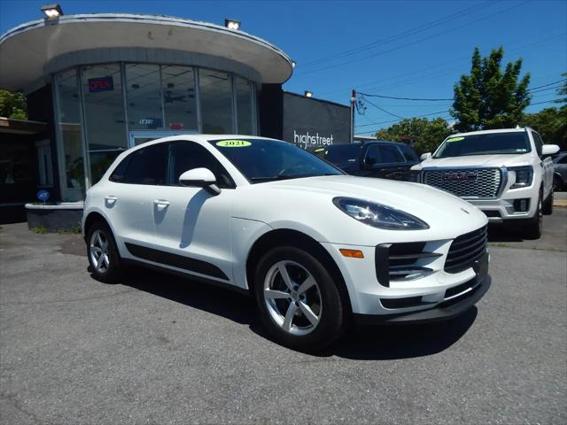 2021 Porsche Macan AWD