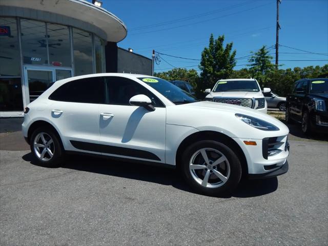 2021 Porsche Macan AWD