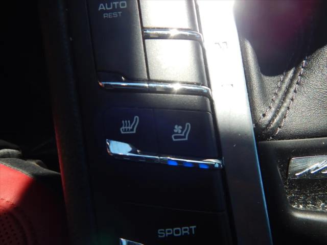 2021 Porsche Macan AWD