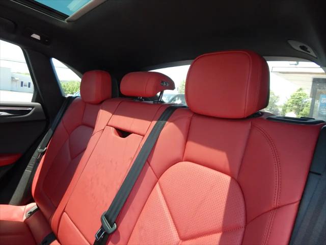 2021 Porsche Macan AWD