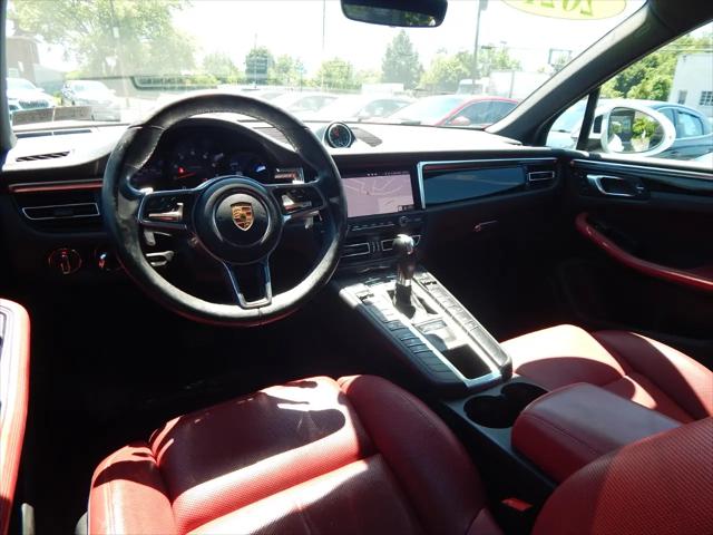 2021 Porsche Macan AWD