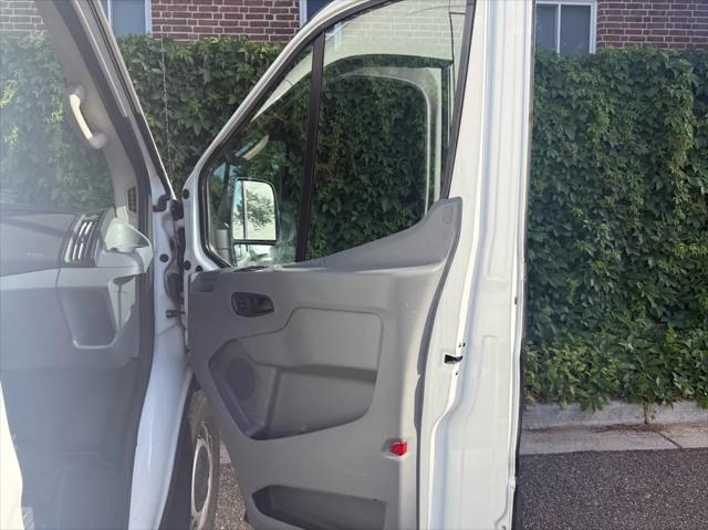 2018 Ford Transit Unknown