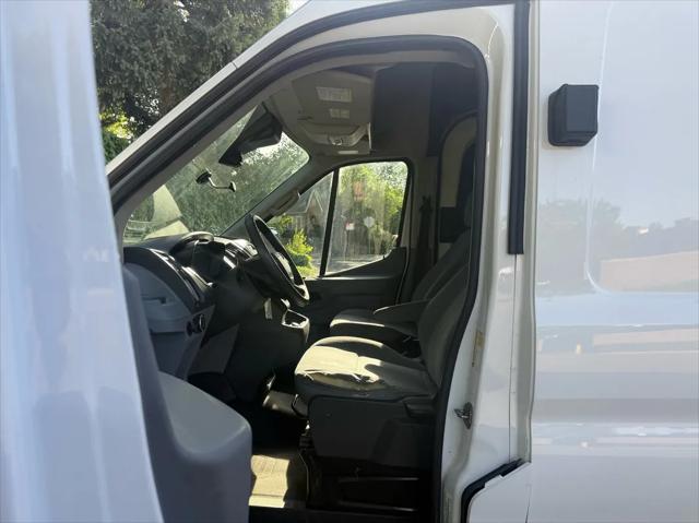2018 Ford Transit Unknown