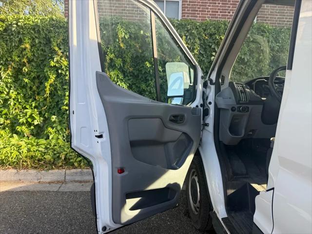 2018 Ford Transit Unknown
