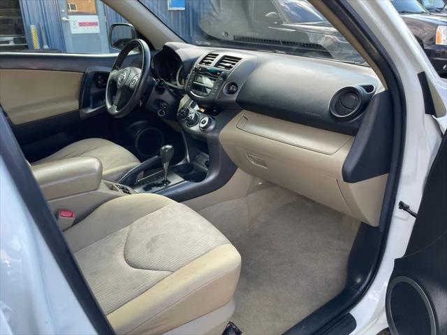 2011 Toyota RAV4 Base V6