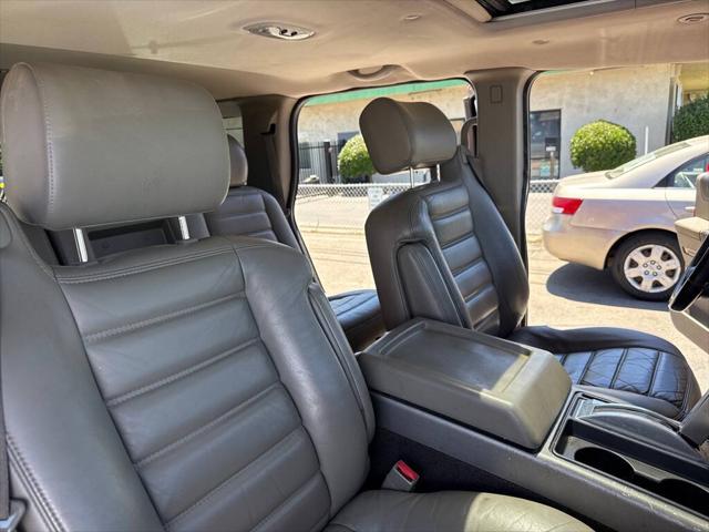 2004 HUMMER H2 Base 4WD 4dr SUV