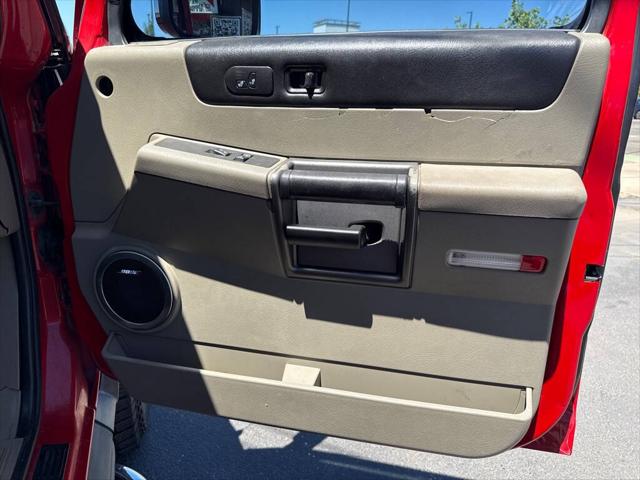 2004 HUMMER H2 Base 4WD 4dr SUV