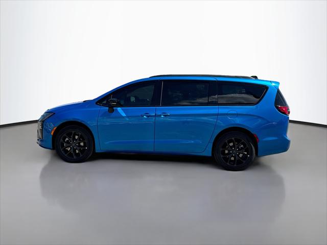 2027 Chrysler Pacifica Limited
