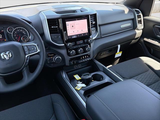 2026 Ram 1500 Big Horn Crew Cab 4x4 64 Box