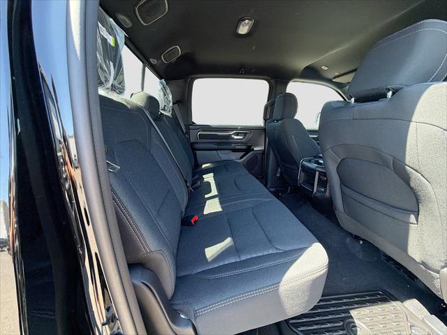 2026 Ram 1500 Big Horn Crew Cab 4x4 64 Box