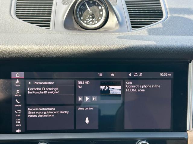 2022 Porsche Macan S