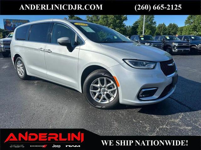 2023 Chrysler Pacifica Touring L for sale in Angola, IN