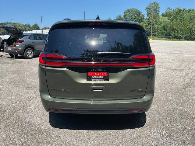 2027 Chrysler Pacifica Limited
