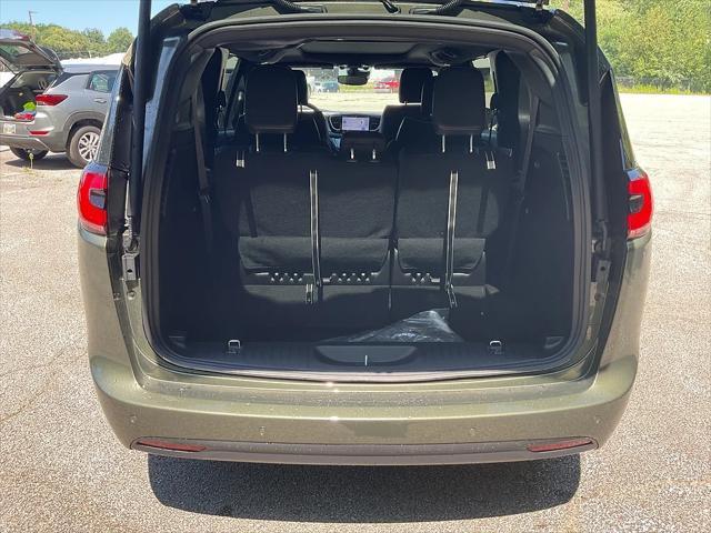 2027 Chrysler Pacifica Limited