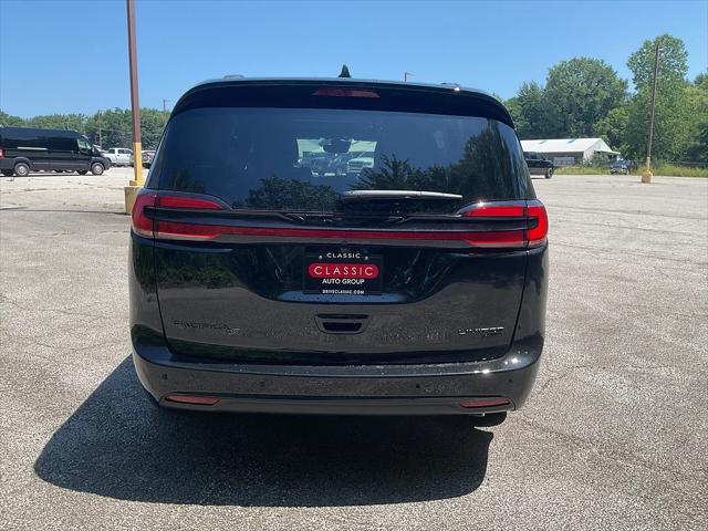 2027 Chrysler Pacifica Limited