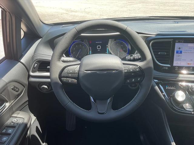 2027 Chrysler Pacifica Limited