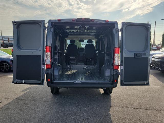 2026 Ram ProMaster Cargo Van Tradesman Low Roof 136 WB w/Pass Seat