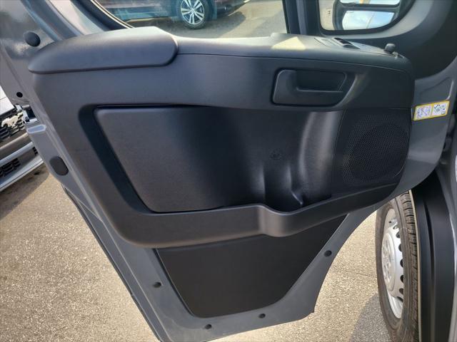 2026 Ram ProMaster Cargo Van Tradesman Low Roof 136 WB w/Pass Seat