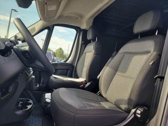 2026 Ram ProMaster Cargo Van Tradesman Low Roof 136 WB w/Pass Seat
