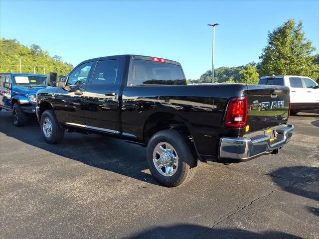 2026 RAM 2500 RAM 2500 TRADESMAN CREW CAB 4X4 64 BOX