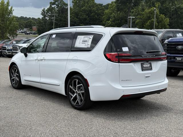 2027 Chrysler Pacifica Pinnacle