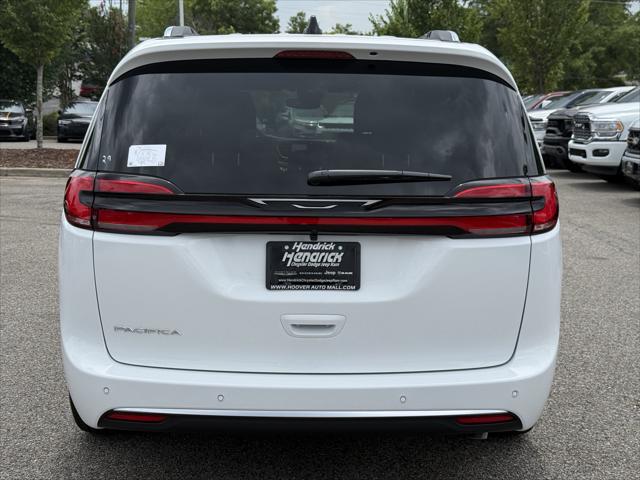 2027 Chrysler Pacifica Pinnacle