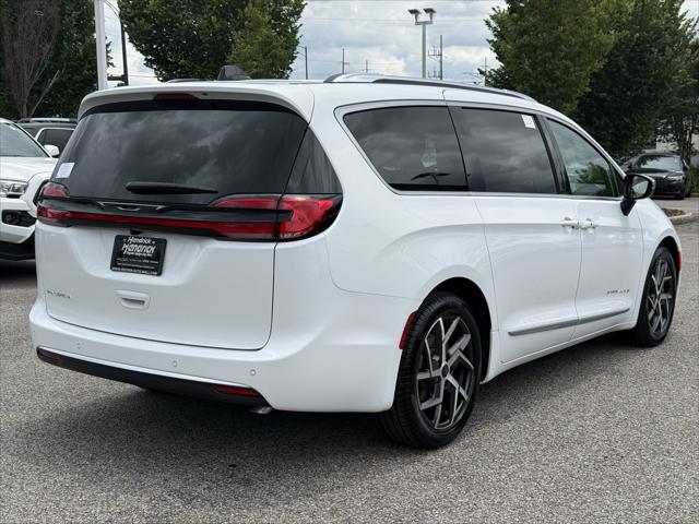 2027 Chrysler Pacifica Pinnacle