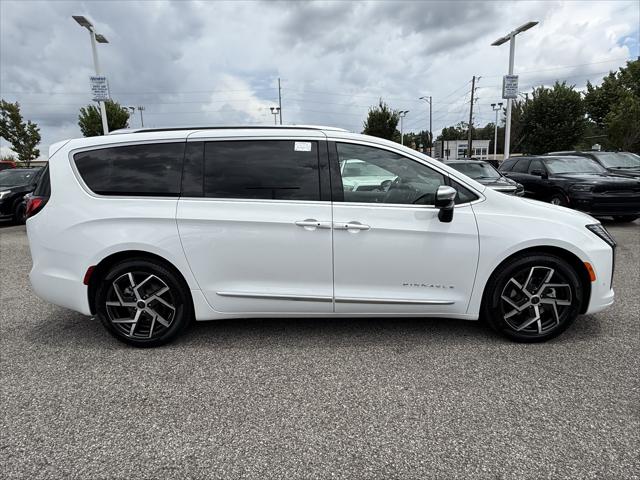 2027 Chrysler Pacifica Pinnacle