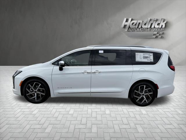 2027 Chrysler Pacifica Pinnacle