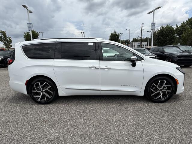2027 Chrysler Pacifica Pinnacle