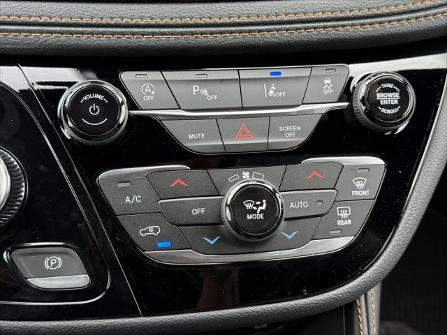 2027 Chrysler Pacifica Pinnacle