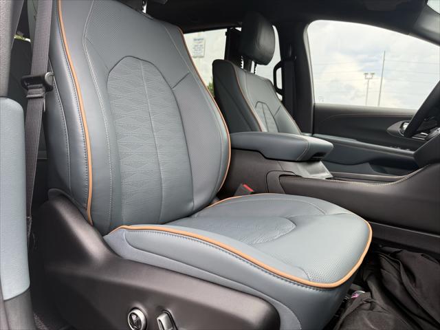 2027 Chrysler Pacifica Pinnacle