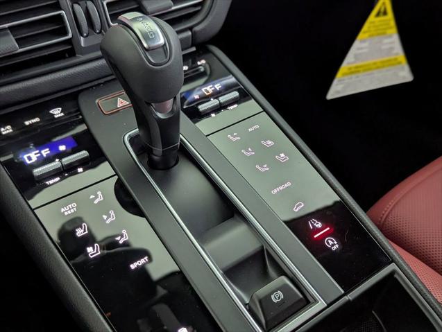 2026 Porsche Macan Unknown
