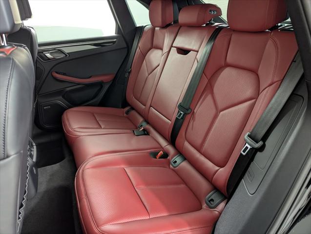 2026 Porsche Macan Unknown