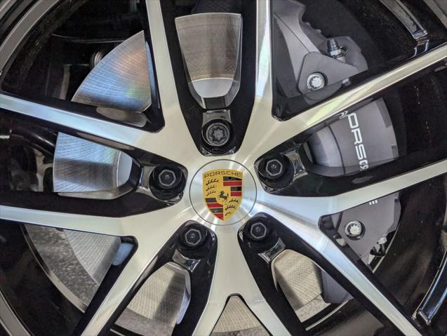2026 Porsche Macan Unknown