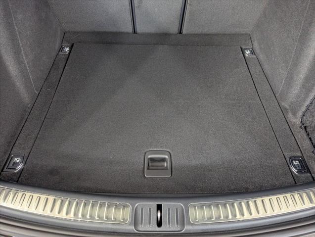 2026 Porsche Macan Unknown