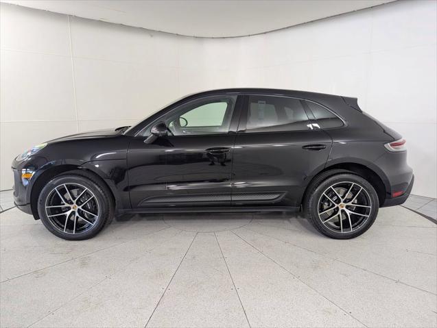 2026 Porsche Macan Unknown