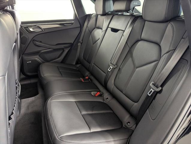 2026 Porsche Macan Unknown