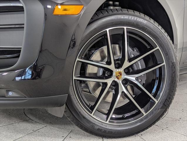 2026 Porsche Macan Unknown